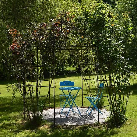 Bed & Breakfast Chambres D'hotes La Baudriere Livaie