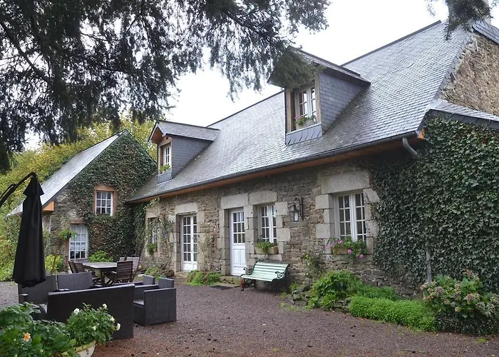 Chambres D'hotes La Baudriere Bed & Breakfast *